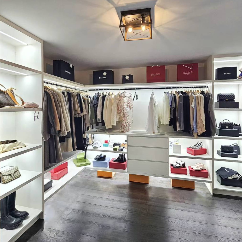 Closet-Modern-White PET (1) closets